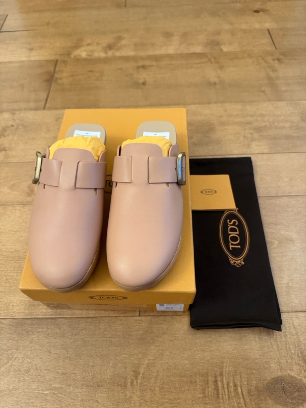 TOD'S Blush Pink Leather Slingback Clogs with Buckle